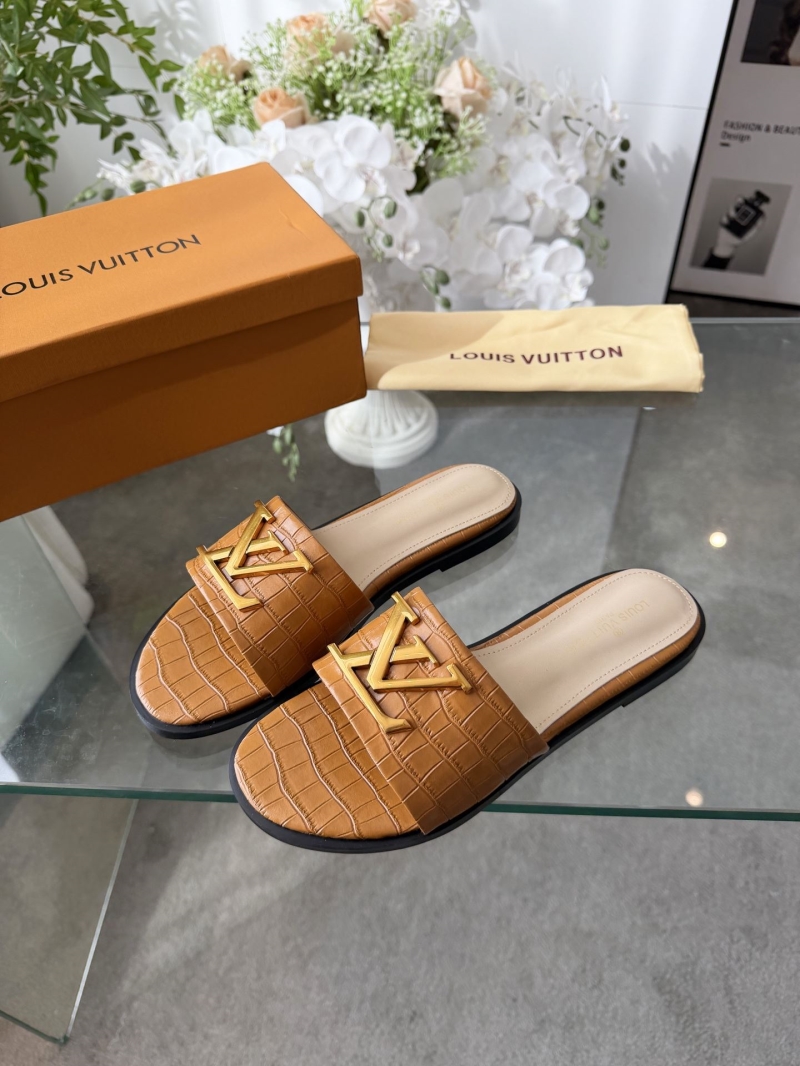 l0vis Vvtt0n slippers